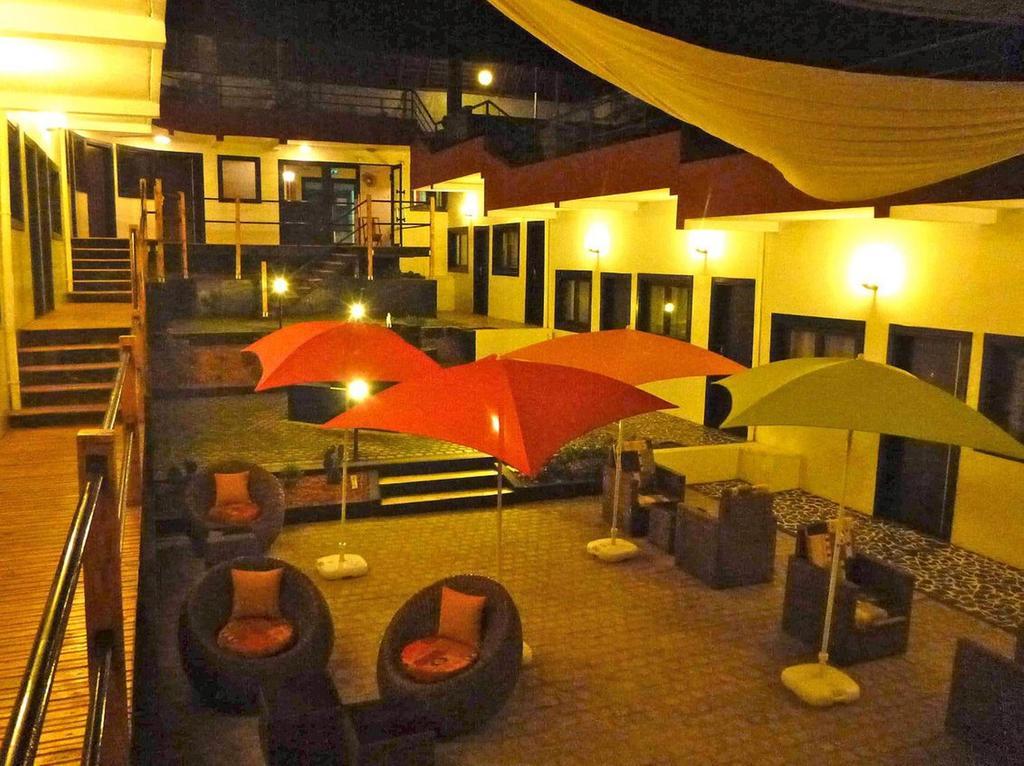 Detente Hotel Abidjan Eksteriør bilde